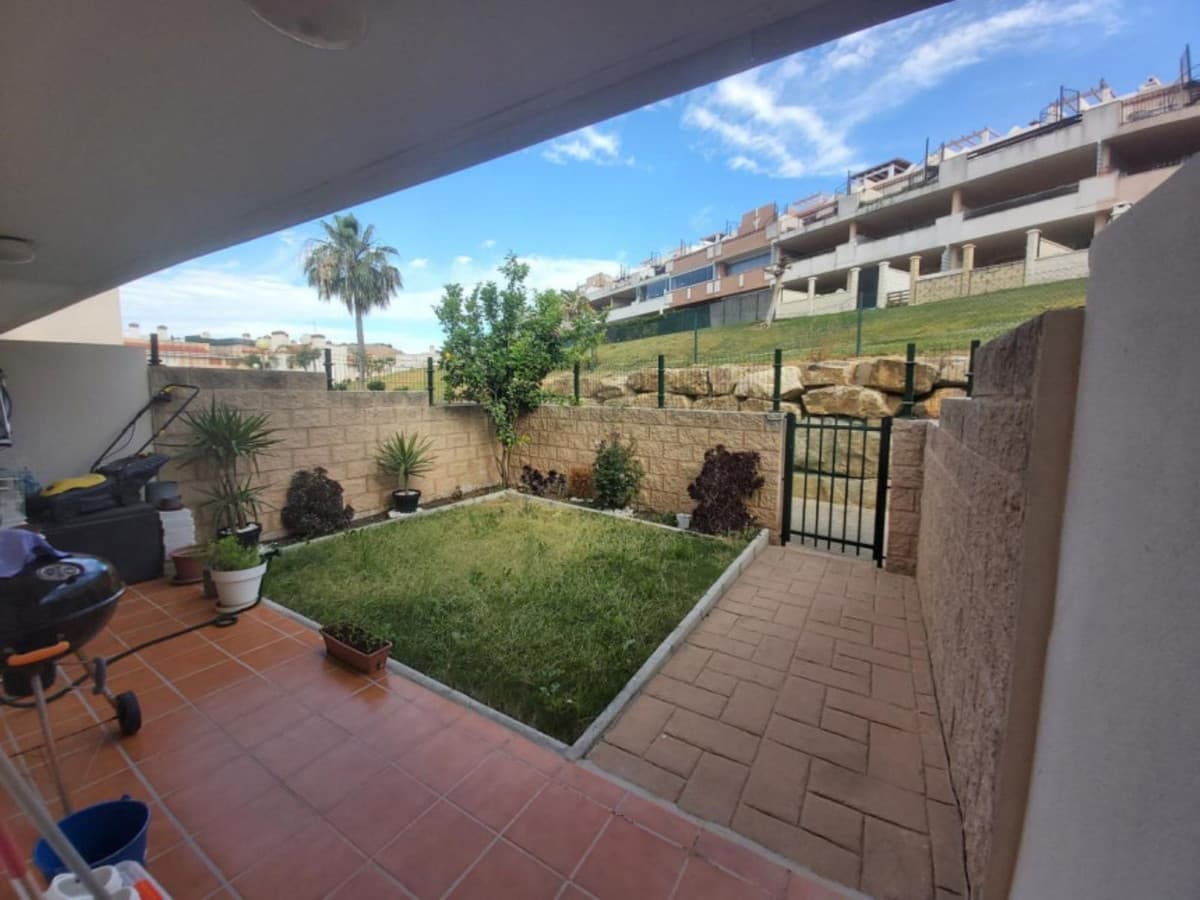 Middle Floor Apartment in Doña Julia — photo 1 of 10