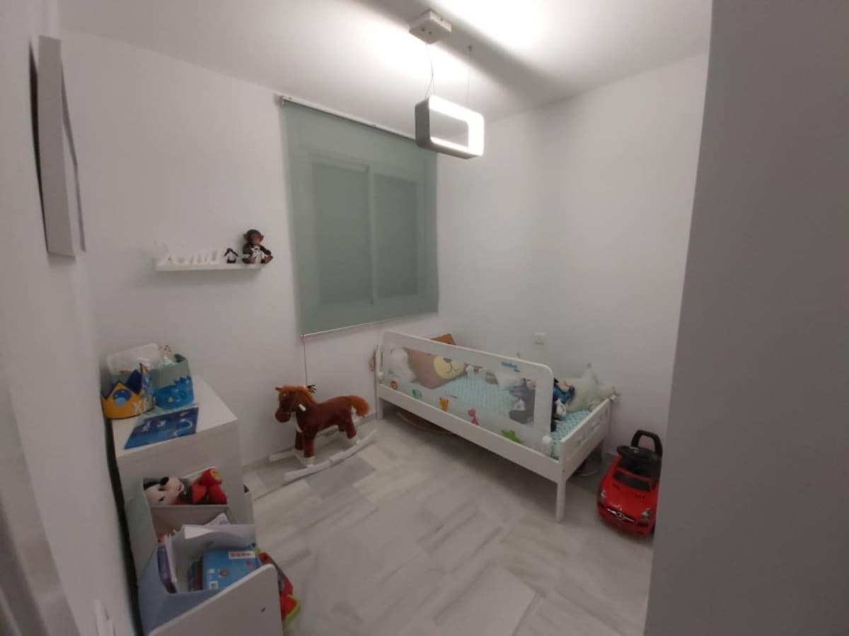 Middle Floor Apartment in Doña Julia — photo 10 of 10