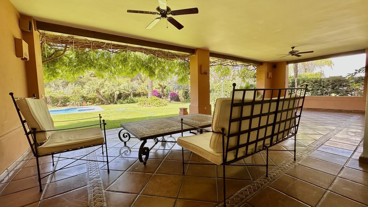 Detached Villa in The Golden Mile — photo 9 of 10