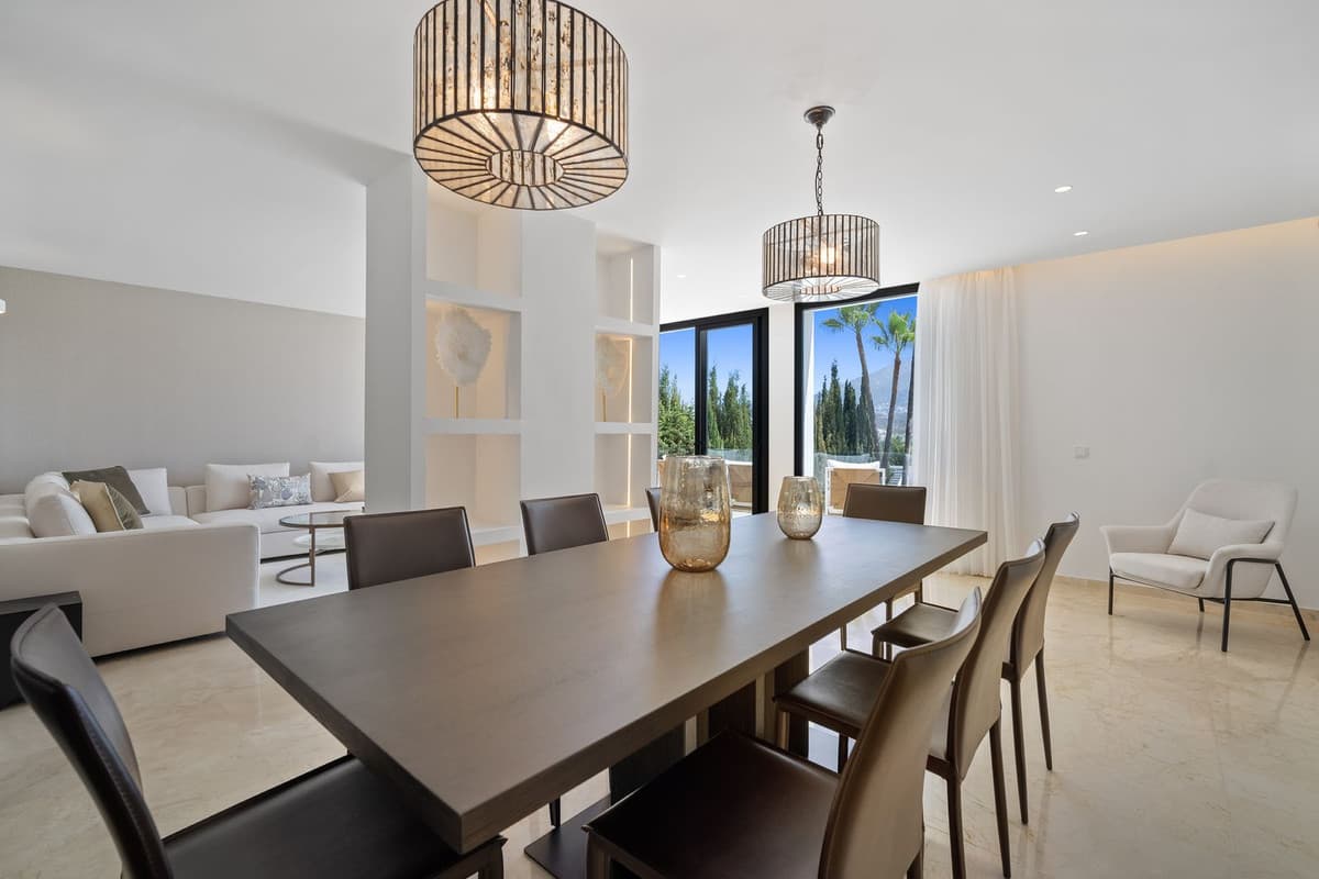 Detached Villa in Nueva Andalucía — photo 4 of 10