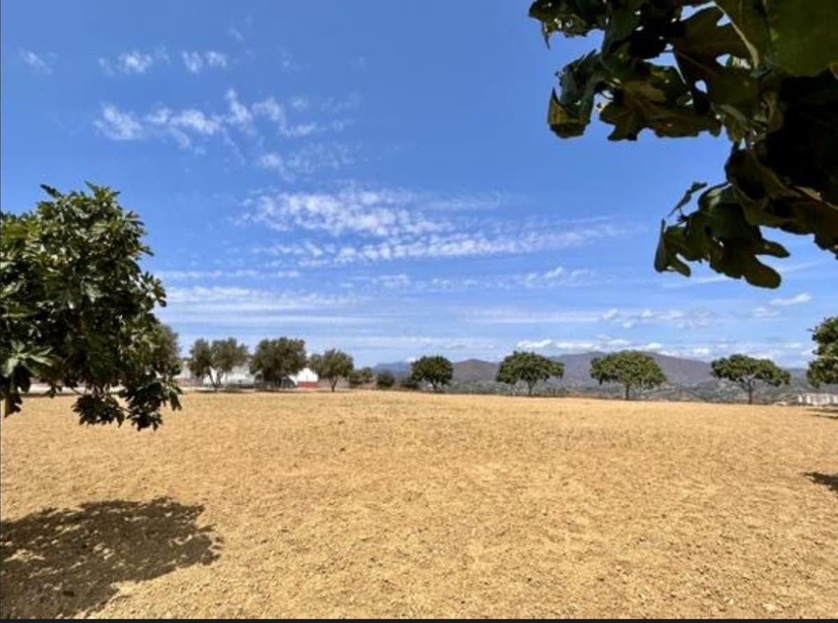 Land in Mijas — photo 1 of 10