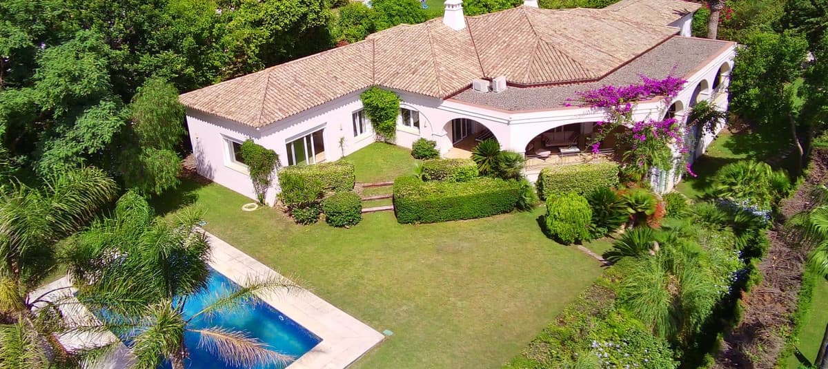Detached Villa in Sotogrande Alto — photo 1 of 10