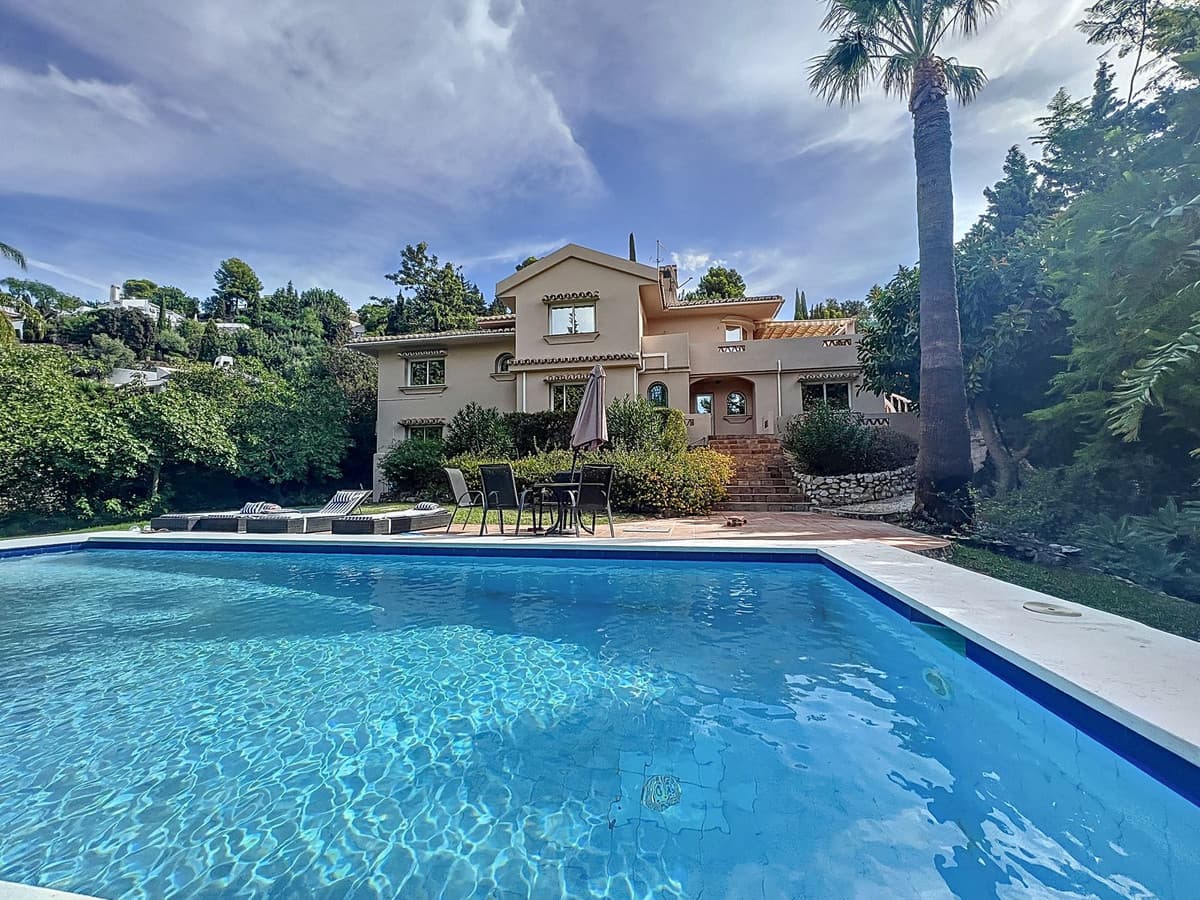 Detached Villa in Mijas — photo 1 of 10