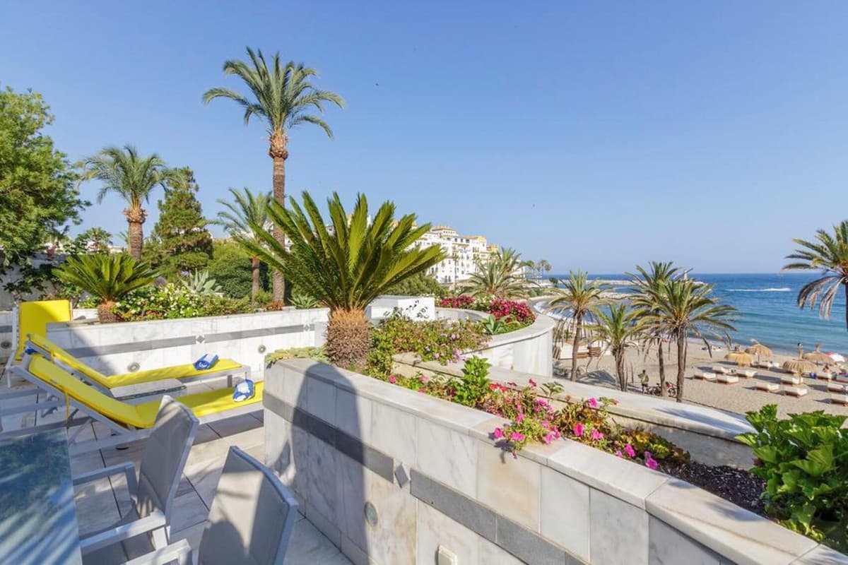 Middle Floor Apartment in Puerto Banús — photo 3 of 10