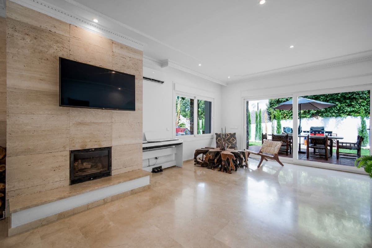 Detached Villa in Nueva Andalucía — photo 5 of 10