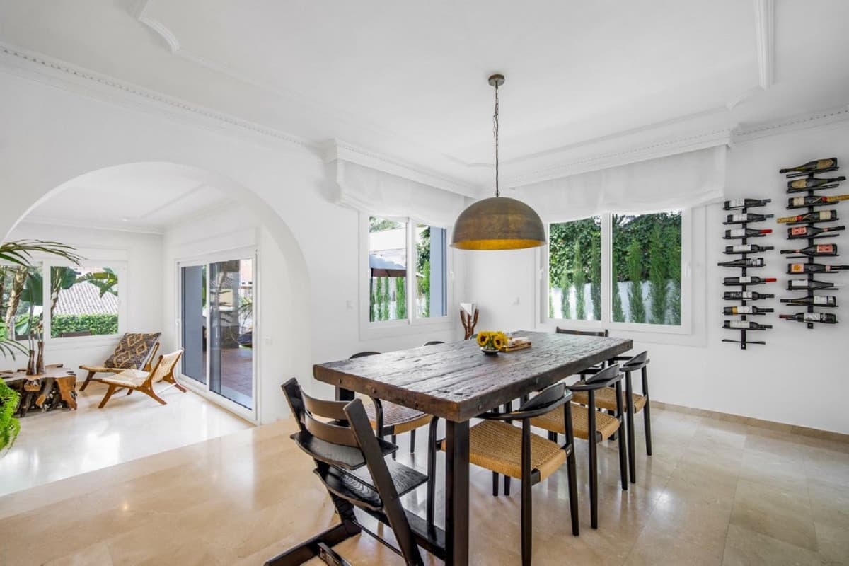 Detached Villa in Nueva Andalucía — photo 7 of 10