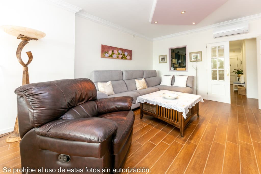 Middle Floor Apartment in Mijas Costa — photo 2 of 10