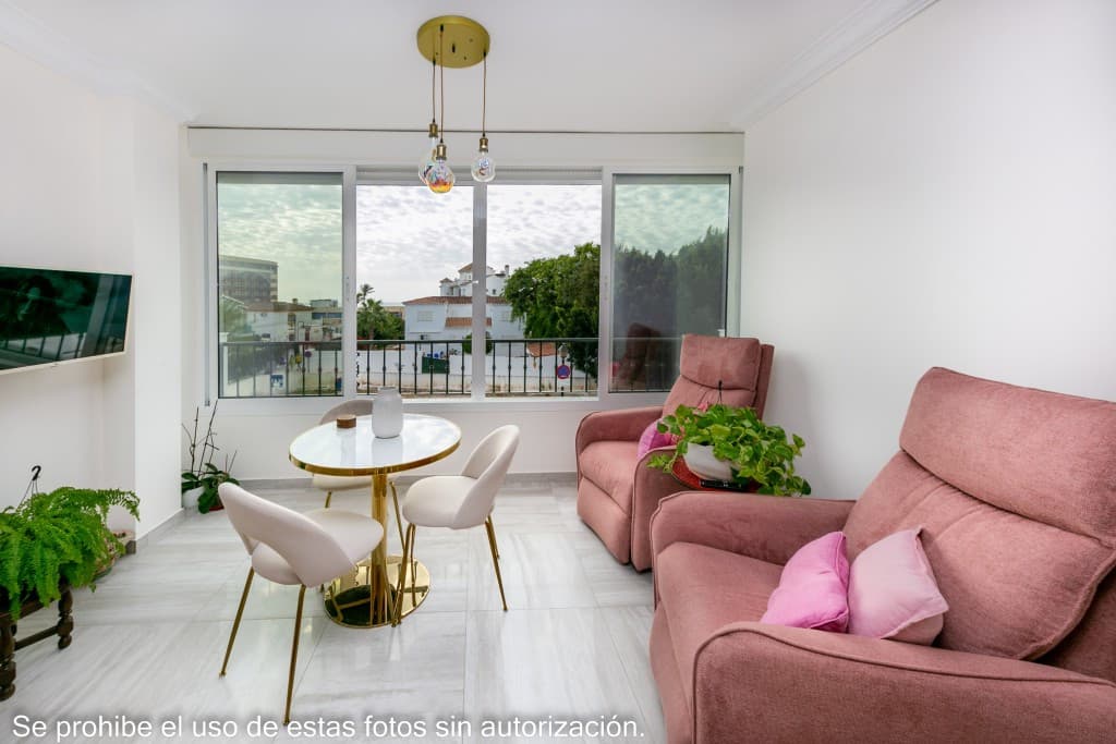 Middle Floor Apartment in Mijas Costa — photo 6 of 10