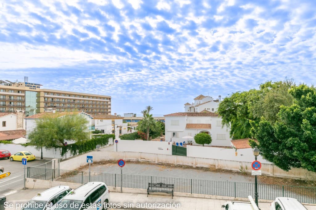 Middle Floor Apartment in Mijas Costa — photo 8 of 10