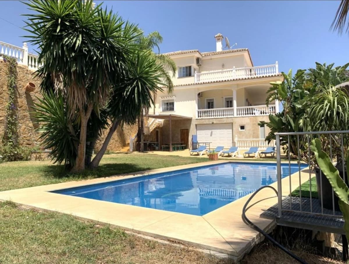 Detached Villa in Mijas Golf — photo 2 of 10