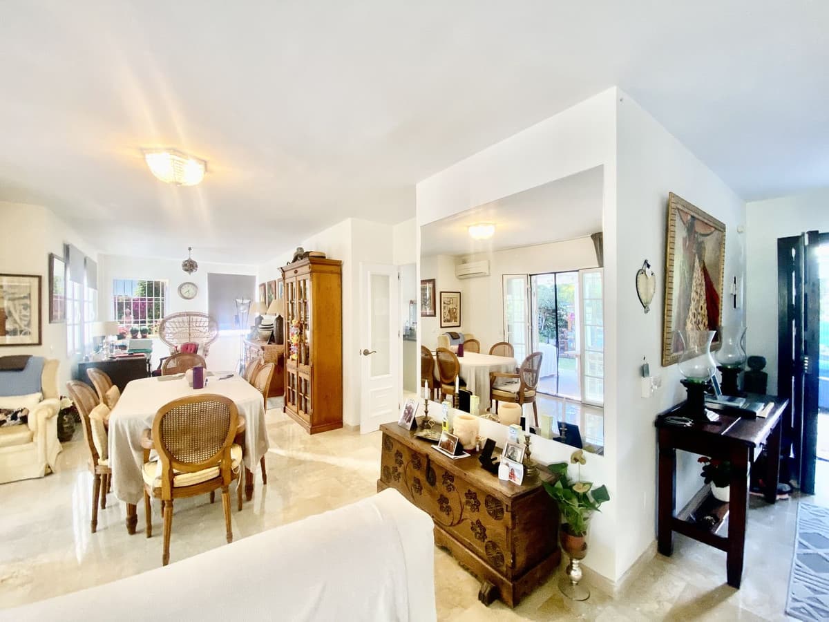 Detached Villa in New Golden Mile — photo 9 of 10