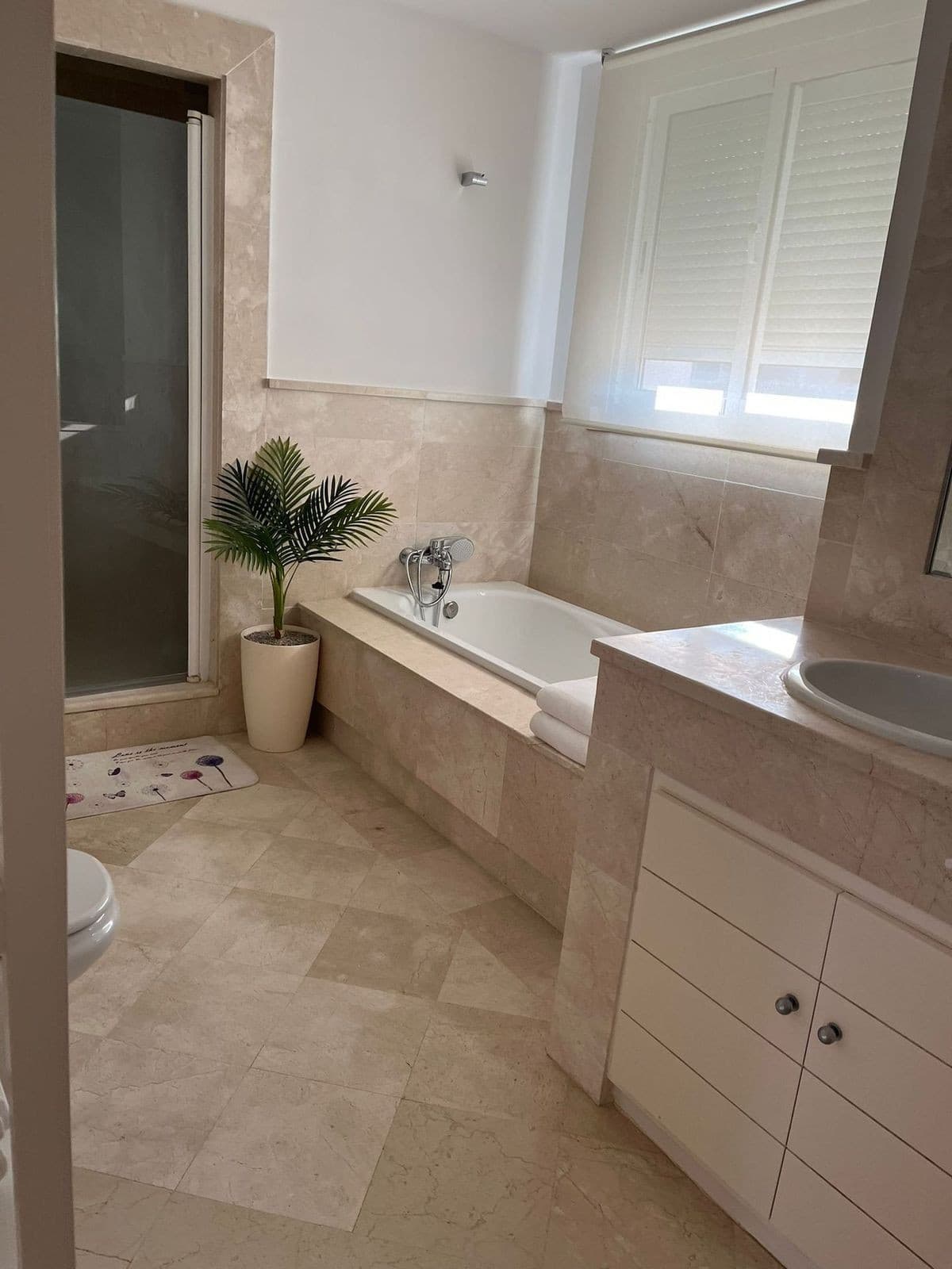 Detached Villa in La Duquesa — photo 9 of 13