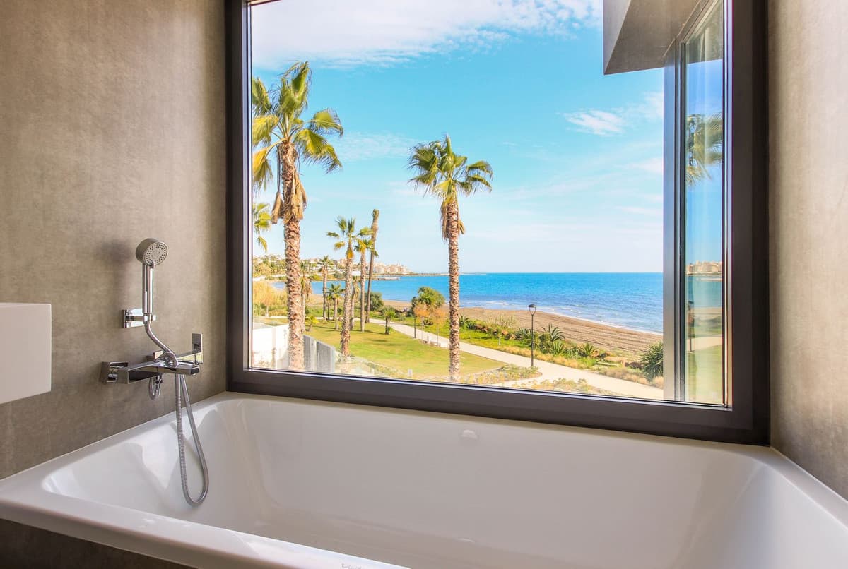 Townhouse in Estepona — photo 9 of 10