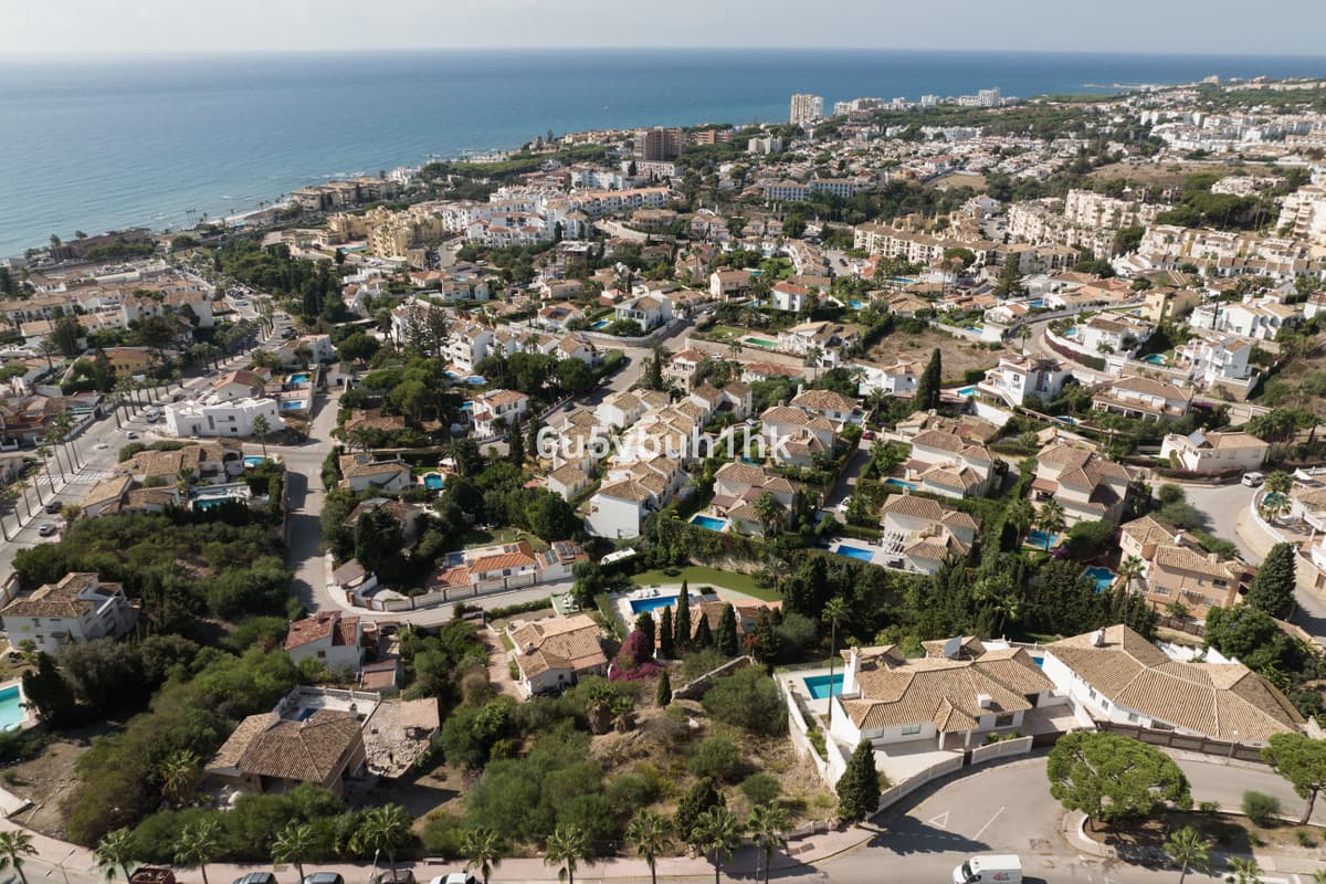 Residential Plot in Riviera del Sol — photo 1 of 10