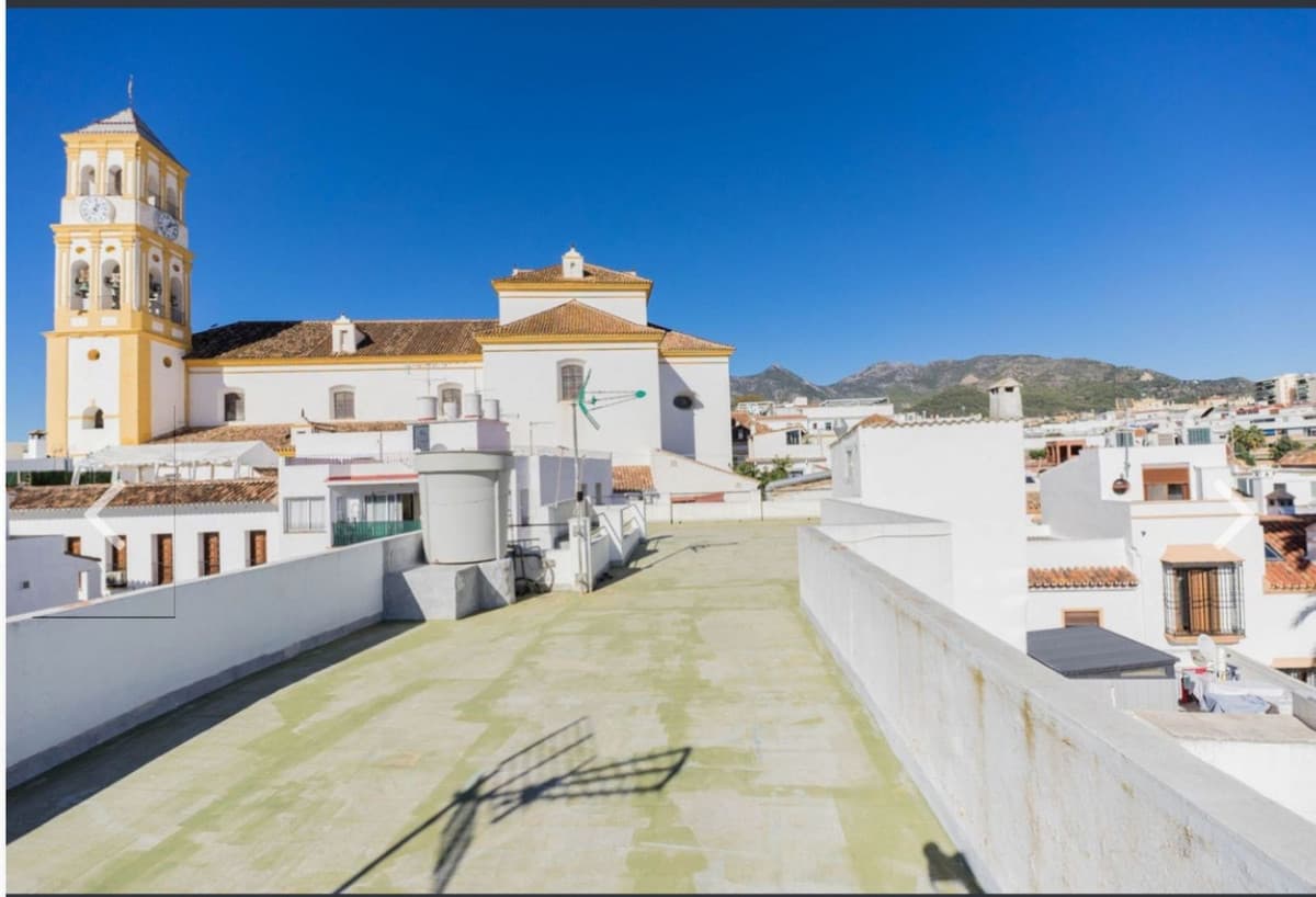 Townhouse in Marbella — photo 2 of 10
