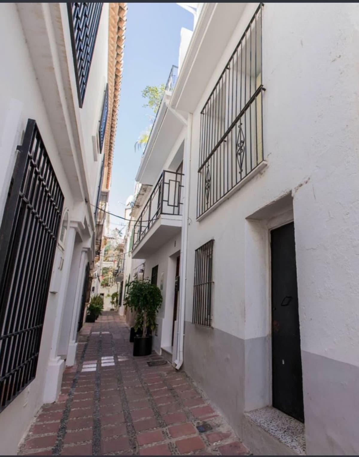 Townhouse in Marbella — photo 3 of 10