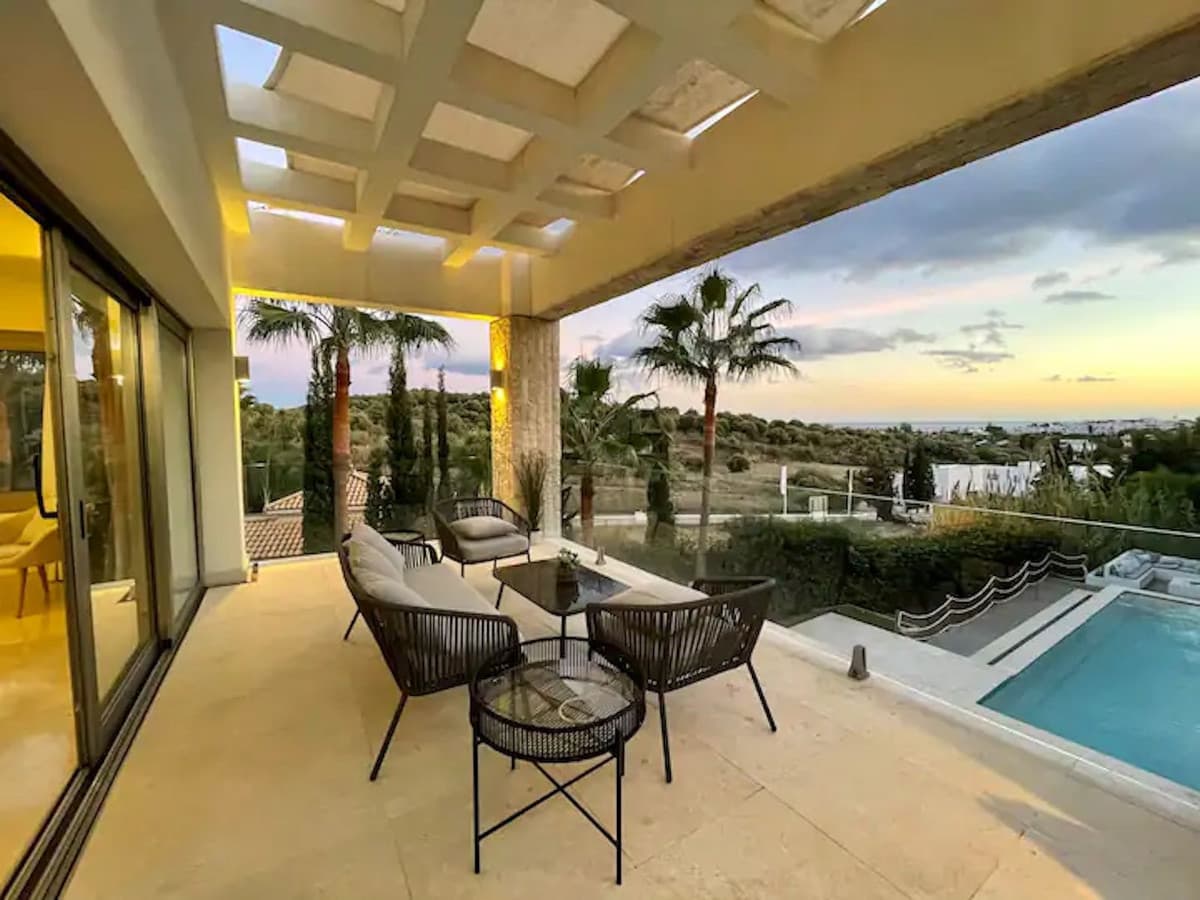 Detached Villa in Benahavís — photo 5 of 10