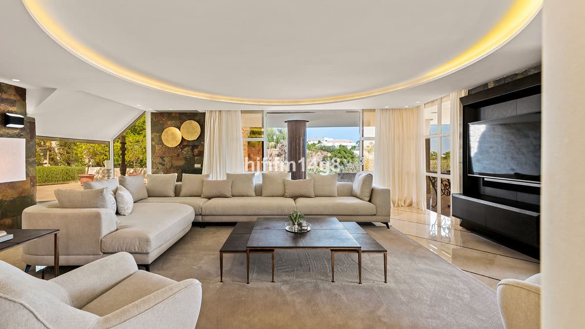 Detached Villa in La Quinta — photo 6 of 10