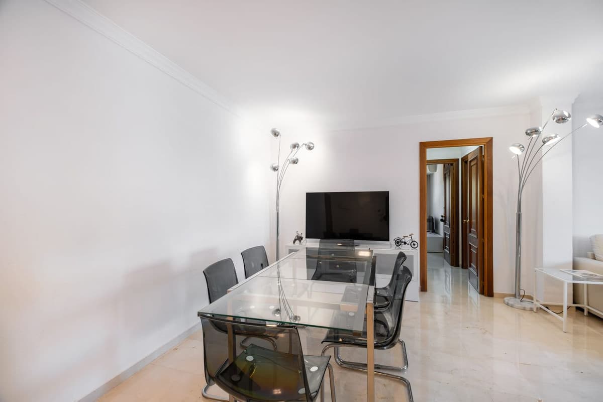 Middle Floor Apartment in Nueva Andalucía — photo 3 of 10