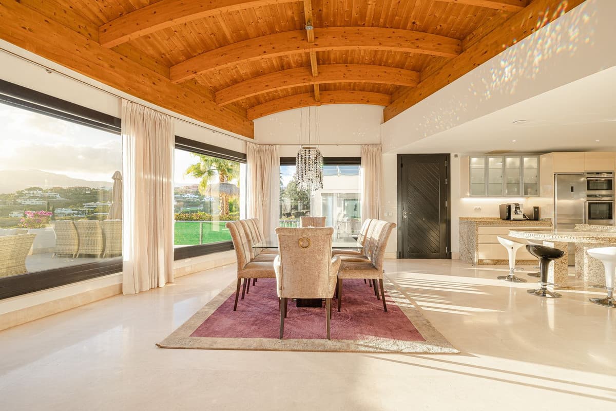 Detached Villa in Los Flamingos — photo 2 of 10
