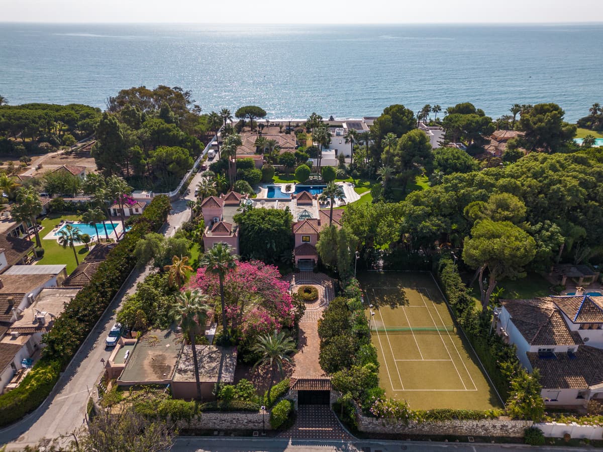 Detached Villa in Estepona — photo 3 of 10