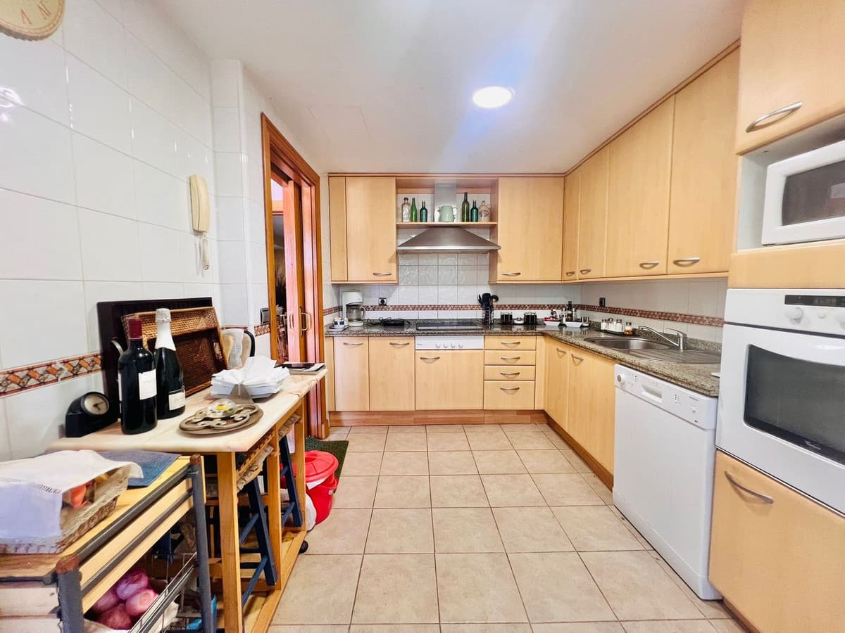 Townhouse in The Golden Mile — photo 9 of 10