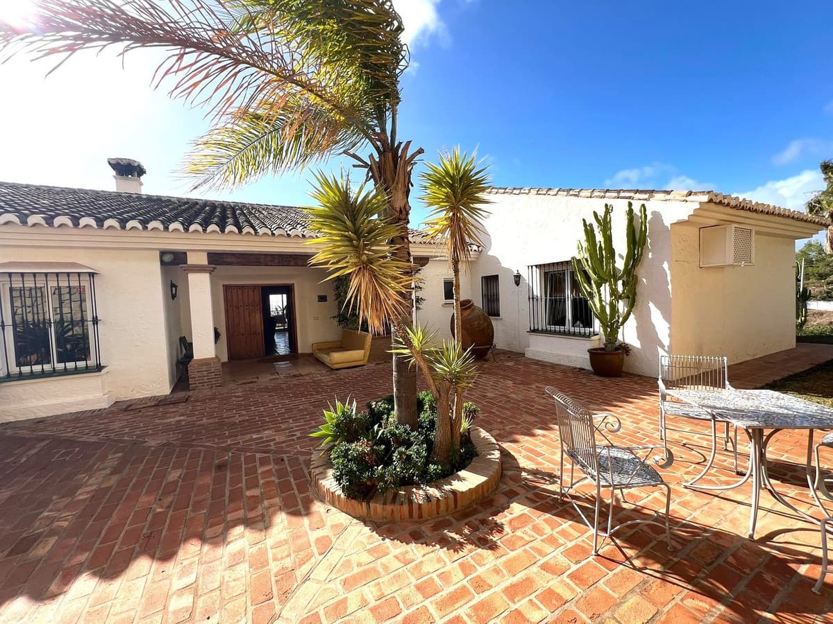 Detached Villa in Mijas — photo 3 of 10