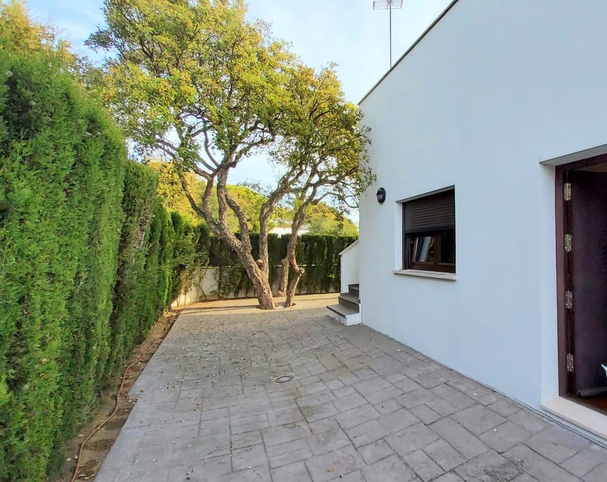Detached Villa in Torreguadiaro — photo 6 of 10