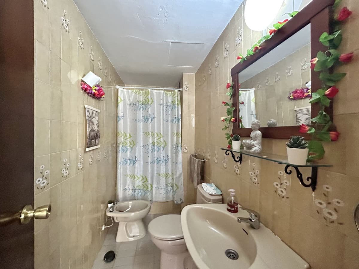 Middle Floor Apartment in Torremolinos Centro — photo 9 of 10