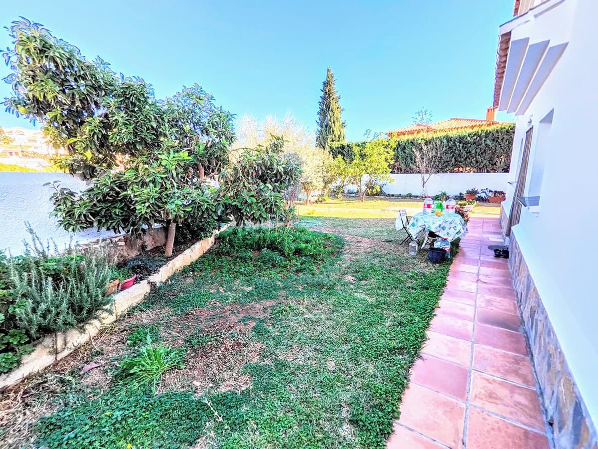Detached Villa in Benalmadena Costa — photo 10 of 10