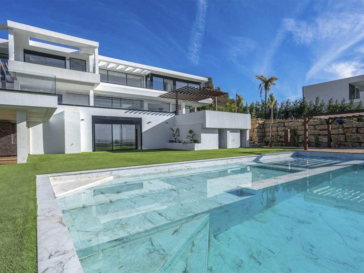 Detached Villa in Benahavís — photo 4 of 10