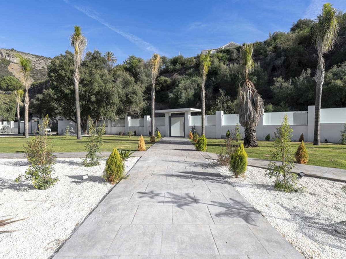Detached Villa in Benahavís — photo 7 of 10