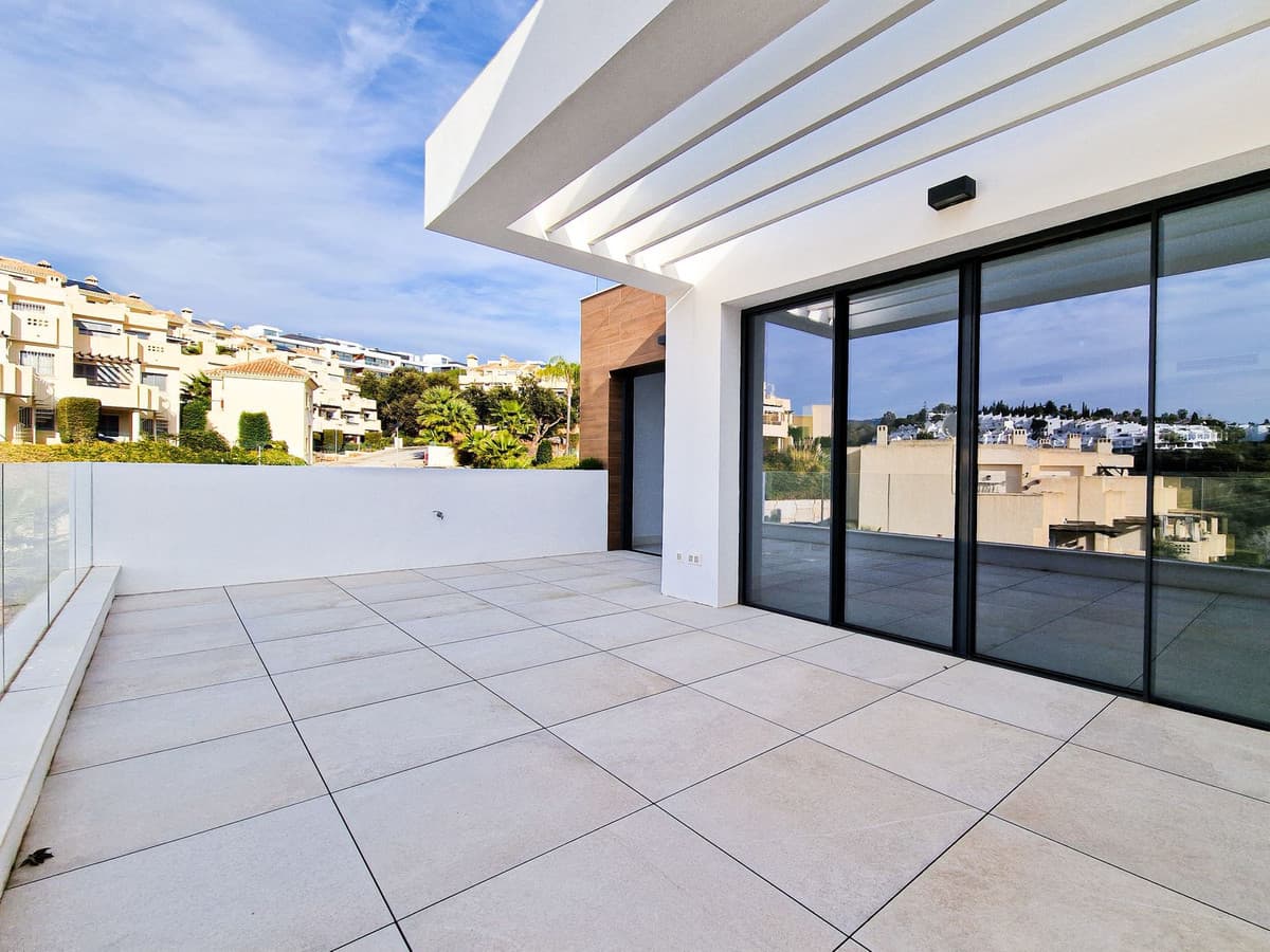 Duplex in Artola — photo 2 of 10