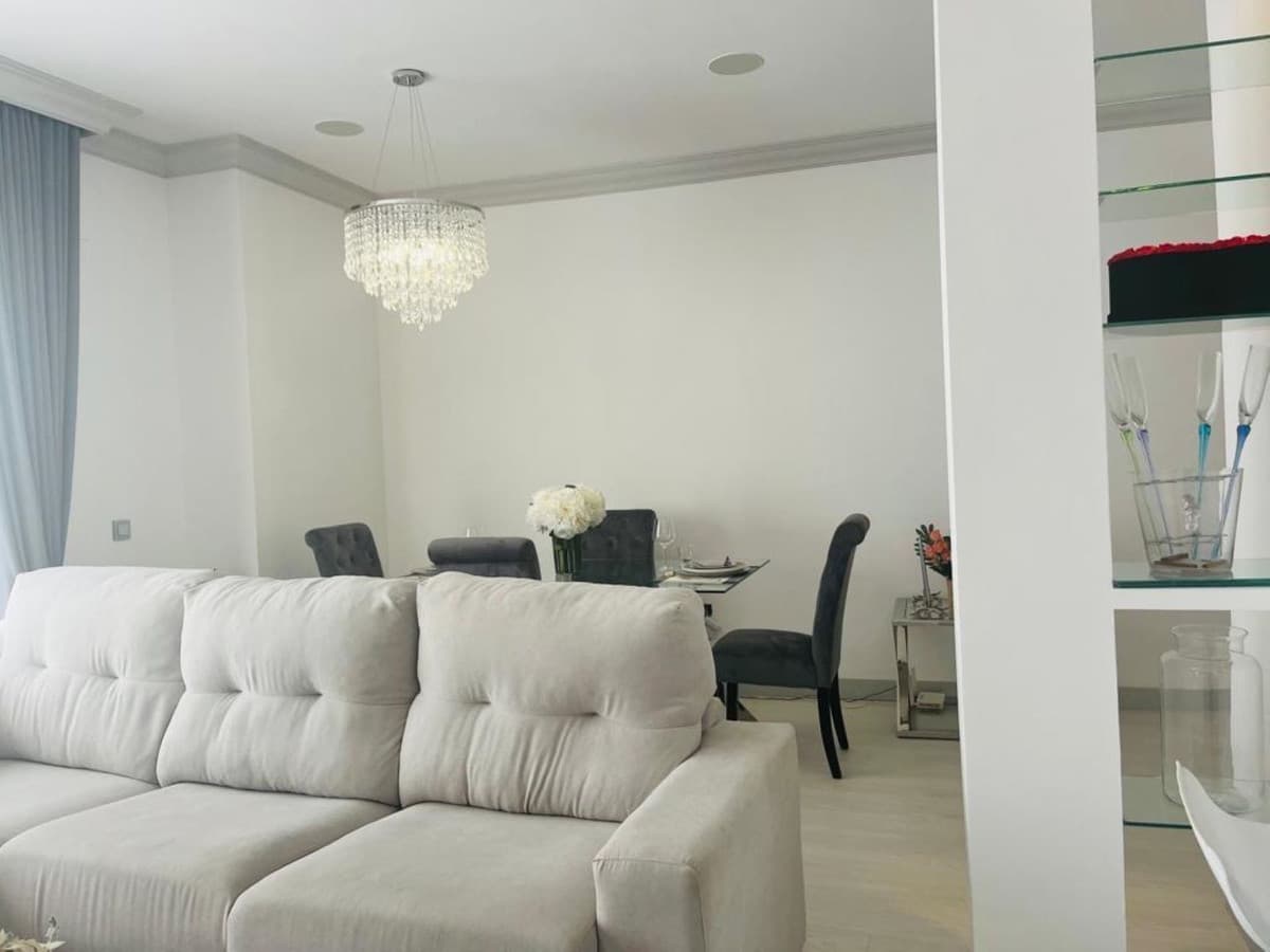 Middle Floor Apartment in Estepona — photo 4 of 10