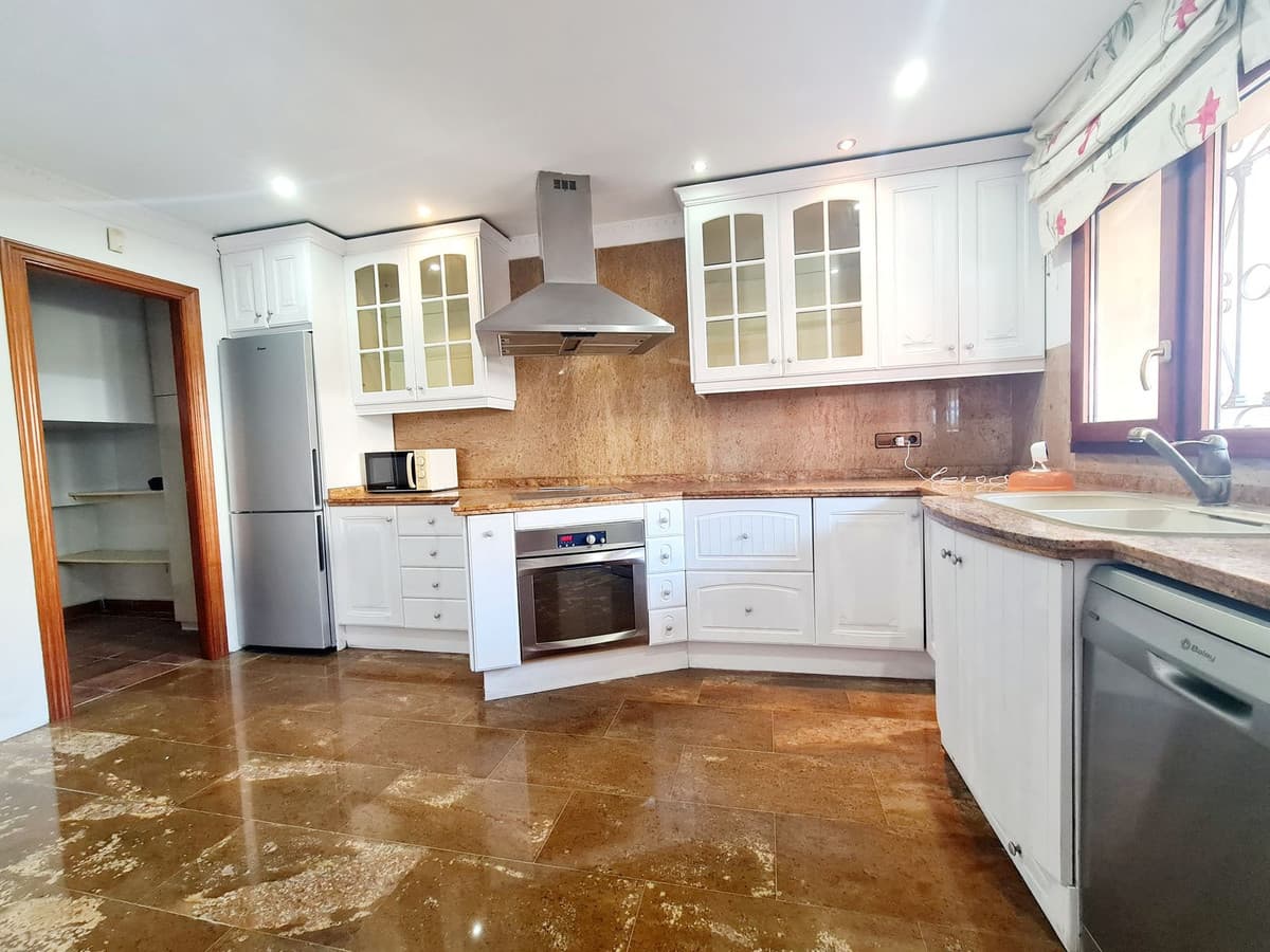 Semi-Detached House in Fuengirola — photo 5 of 10