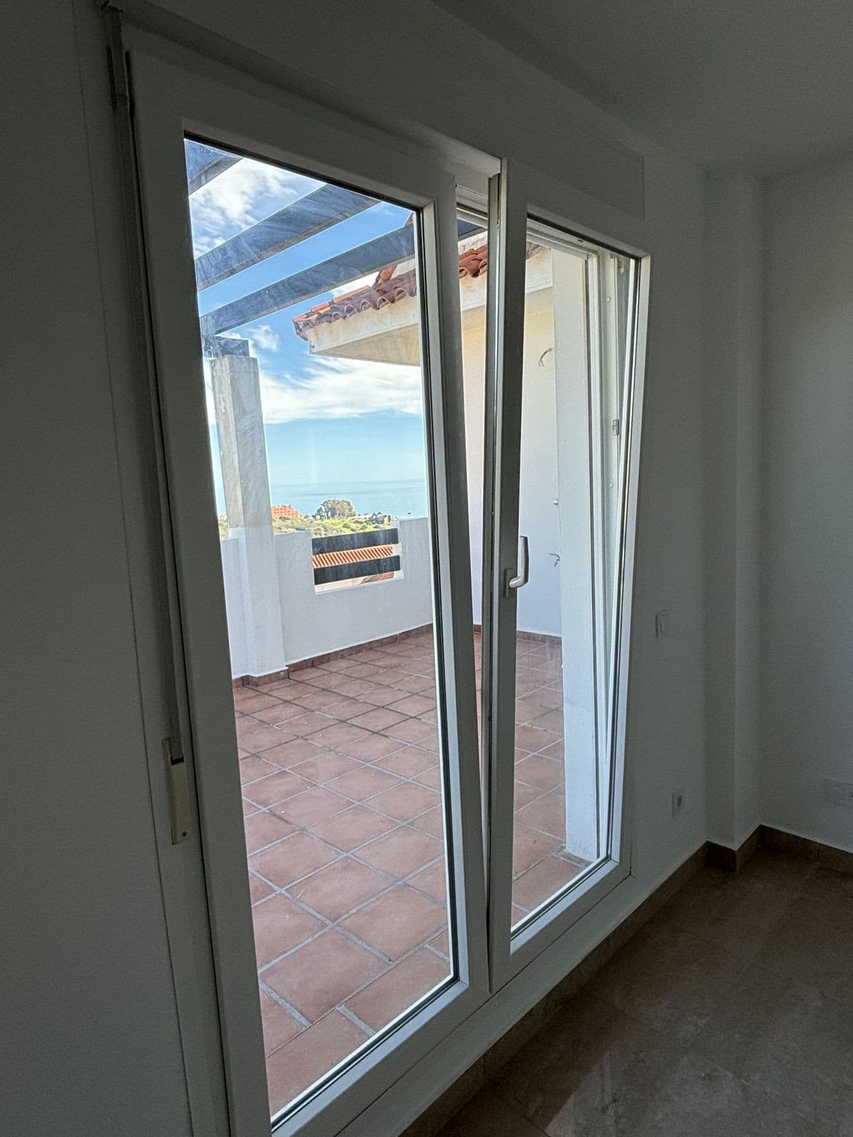Penthouse Duplex in La Duquesa — photo 5 of 10