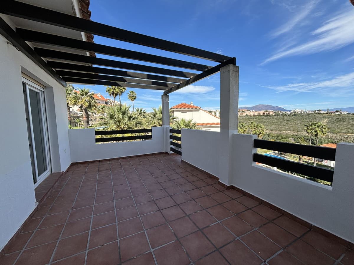 Penthouse Duplex in La Duquesa — photo 10 of 10