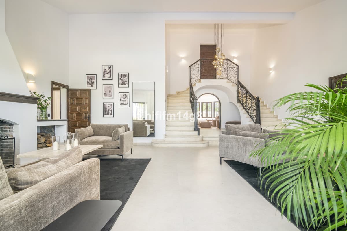 Detached Villa in San Pedro de Alcántara — photo 5 of 10