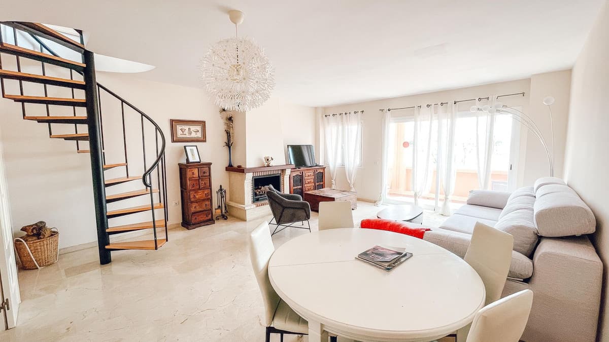 Top Floor Apartment in Mijas Costa — photo 1 of 10