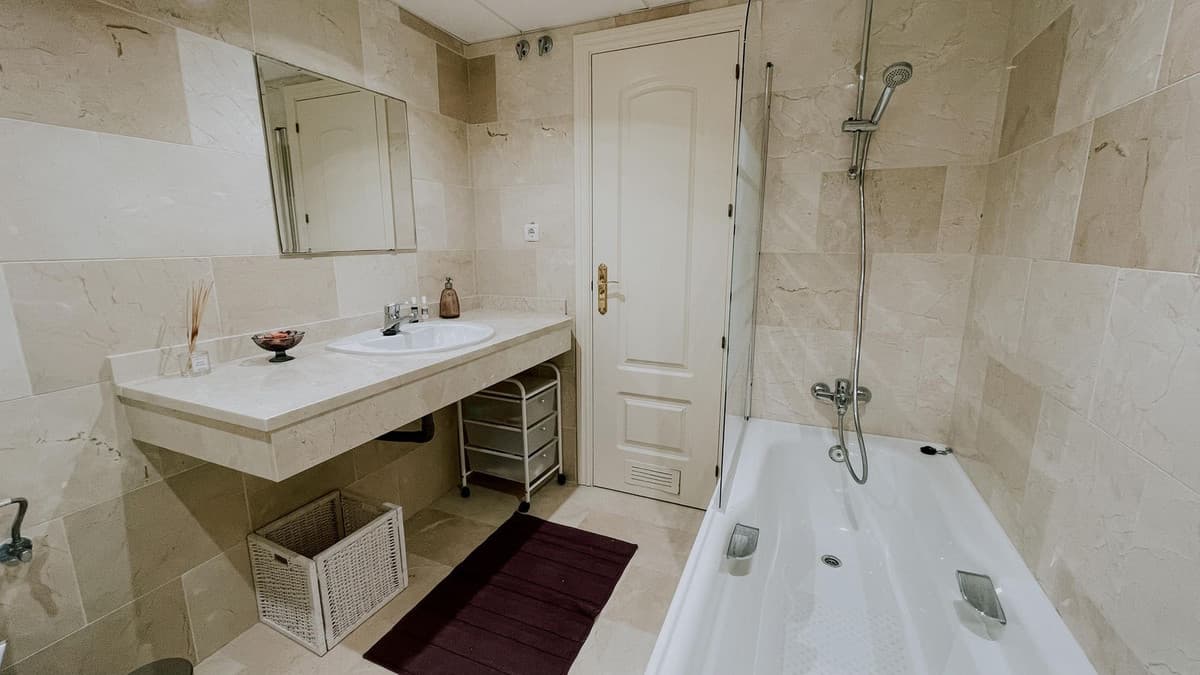 Top Floor Apartment in Mijas Costa — photo 8 of 10