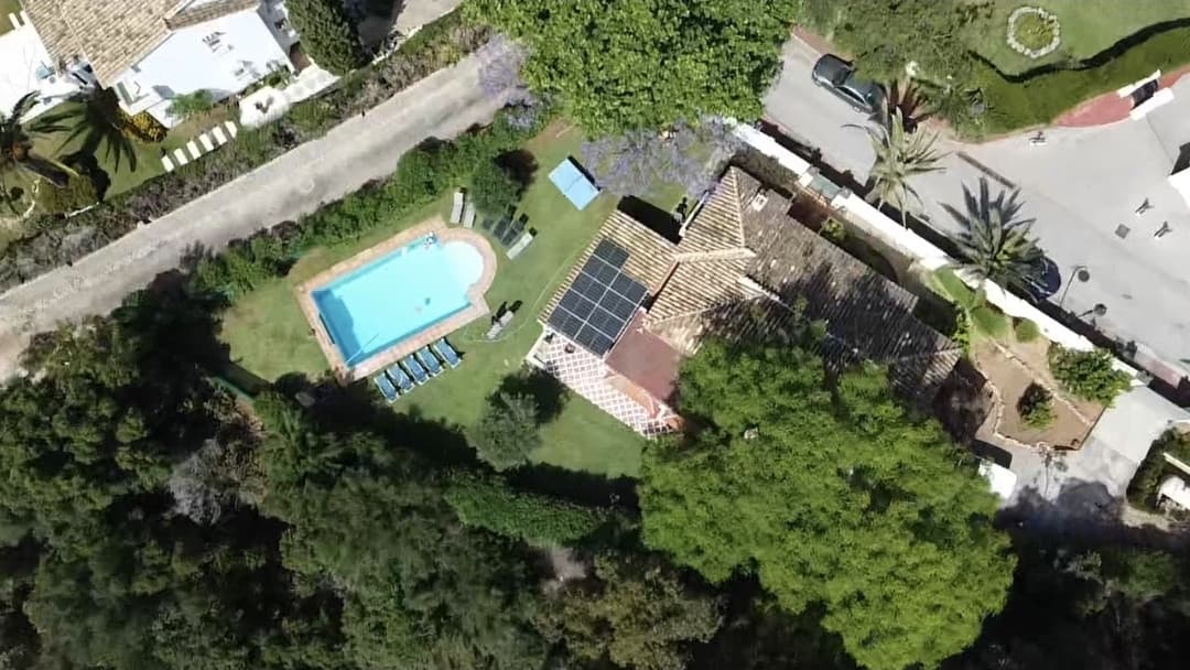 Detached Villa in Elviria — photo 4 of 10