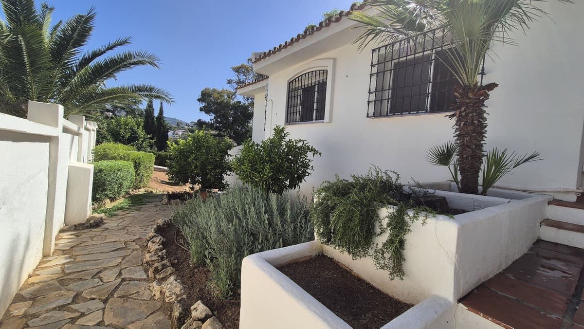 Detached Villa in Elviria — photo 10 of 10