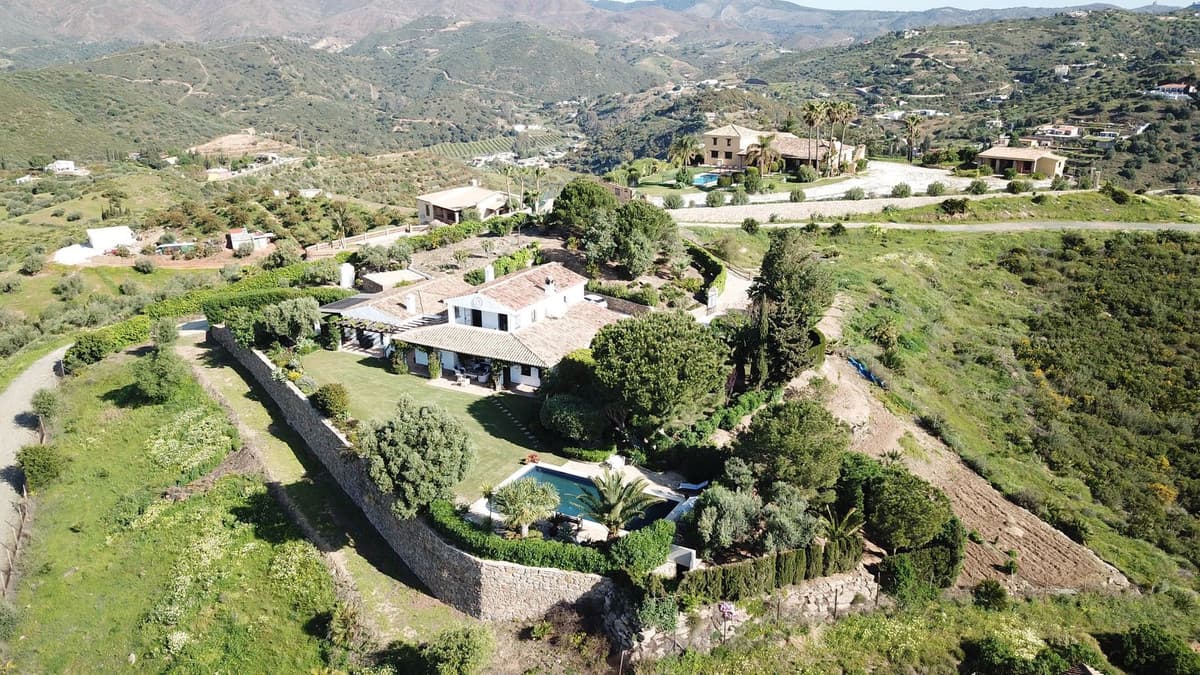 Detached Villa in La Cala de Mijas — photo 3 of 10