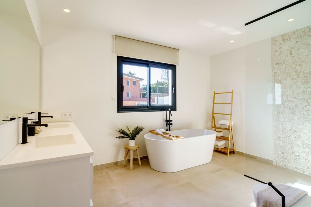 Detached Villa in Marbella — photo 7 of 10