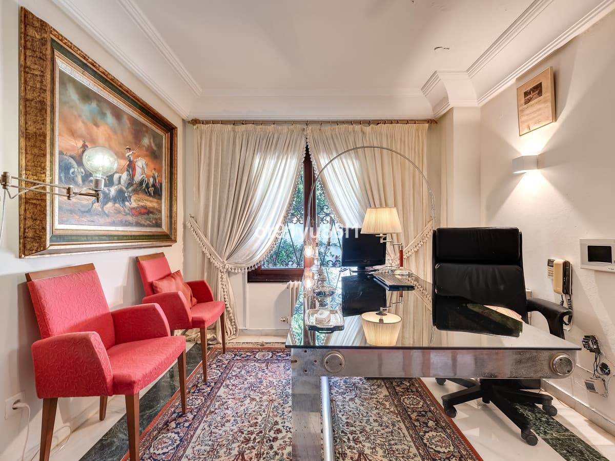 Detached Villa in The Golden Mile — photo 10 of 10