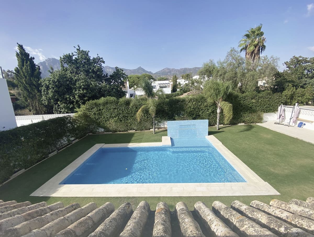 Detached Villa in Marbella — photo 4 of 10
