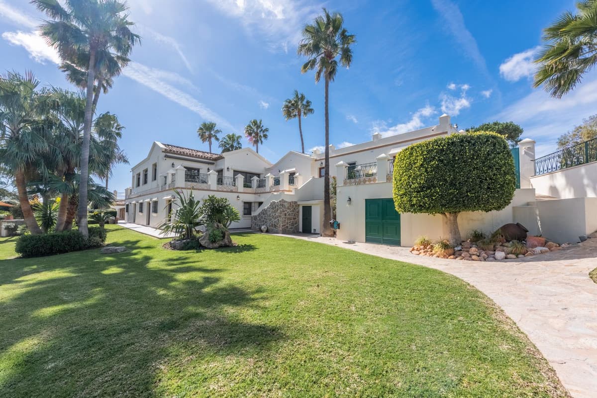 Detached Villa in Estepona — photo 6 of 10