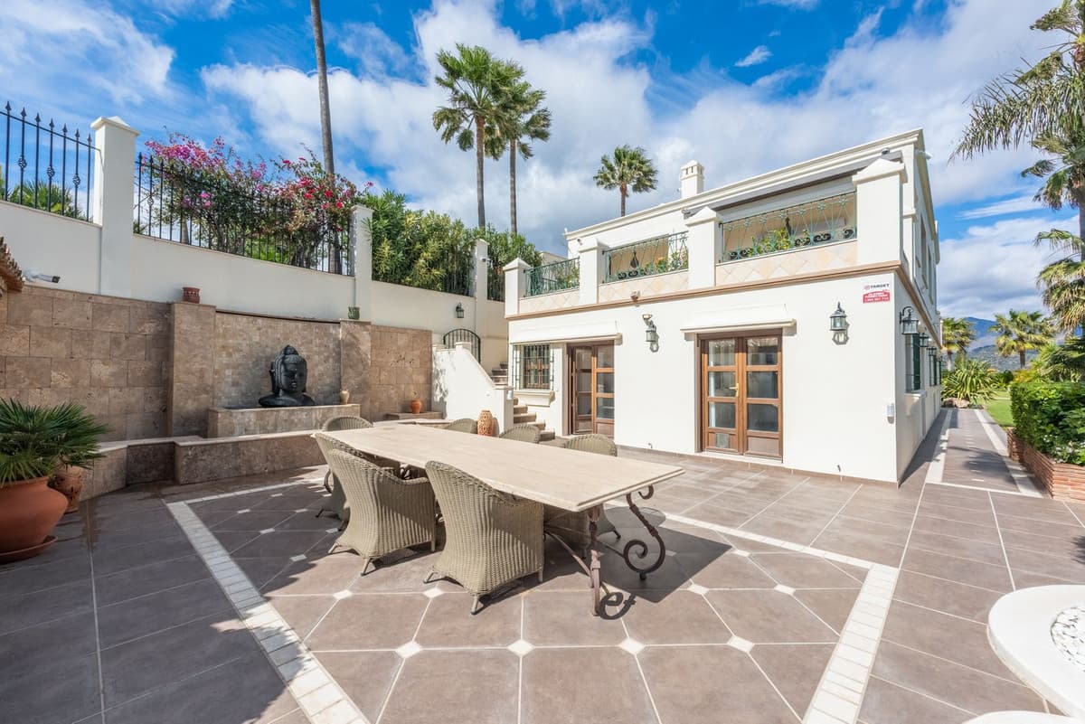Detached Villa in Estepona — photo 7 of 10
