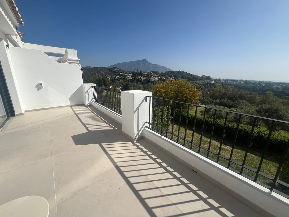 Townhouse in Benahavís — photo 9 of 10