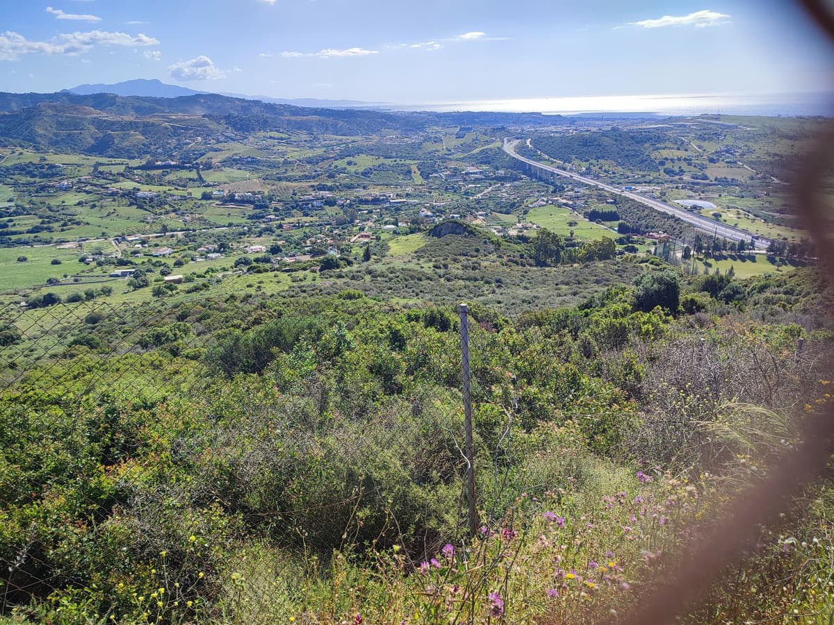 Land in Estepona — photo 2 of 7